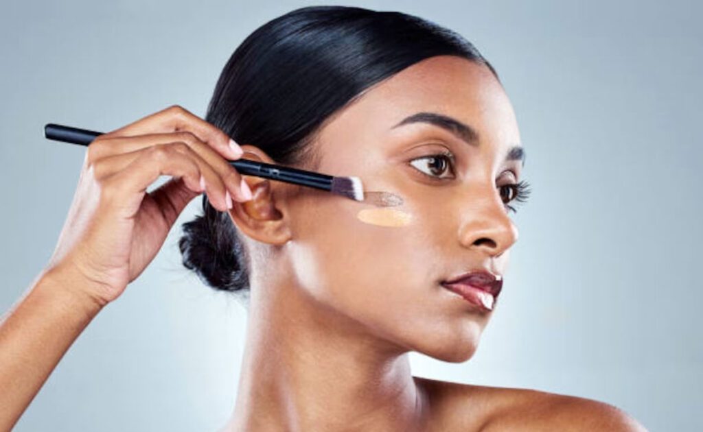 7 Beauty Tips To Keep Your Skin Looking Younger