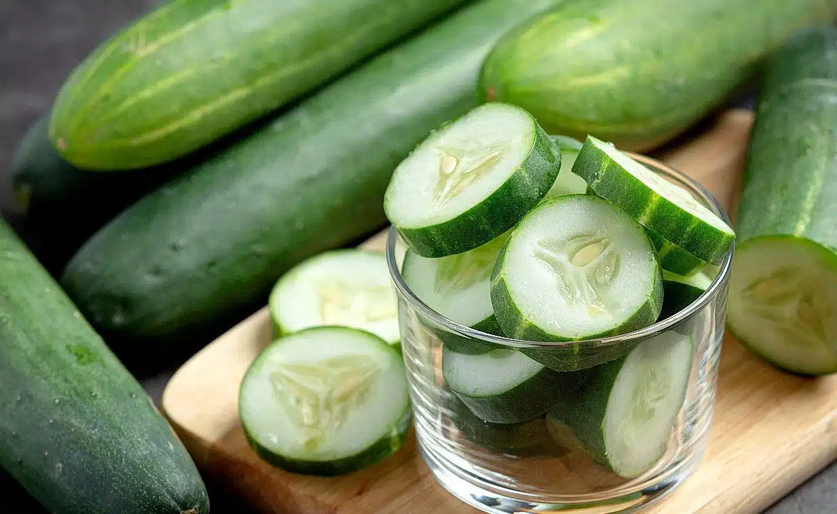 Why is Cucumber Lemonade good for the skin?