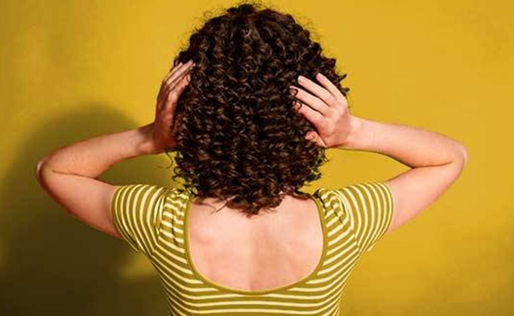 
Wash your hair depending on hair type?