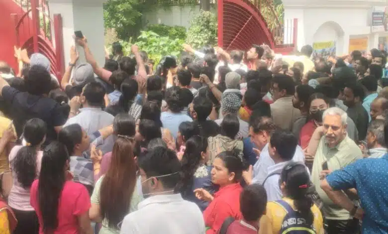 Delhi's top school receives bomb threat on email