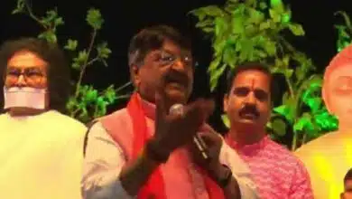Senior BJP leader compared girls to demons