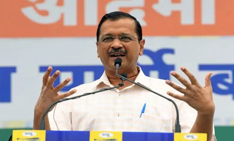 Arvind Kejriwal criticized the investigating agencies