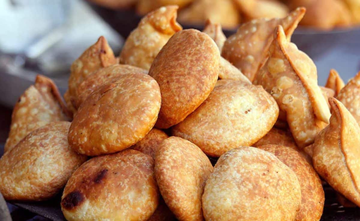 6 Foods To Avoid On Road Trips To Hill Stations