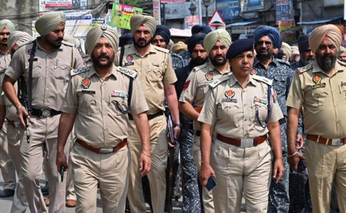Punjab cops' leaves cancelled amid Amritpal Singh hunt