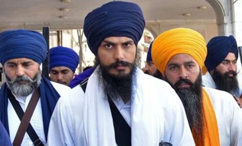 Punjab Police detained close aides of fugitive Khalistani