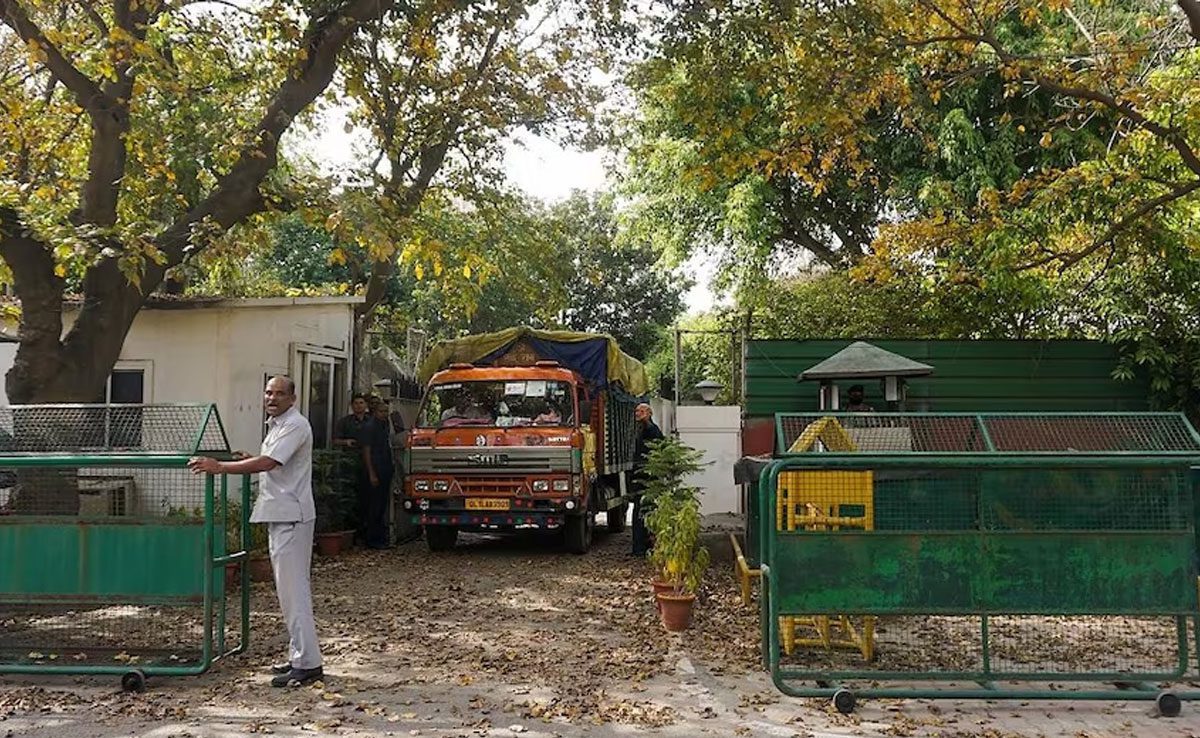 Rahul Gandhi will vacate Delhi's bungalow today