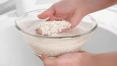 How to use rice water to make hair rich and shiny