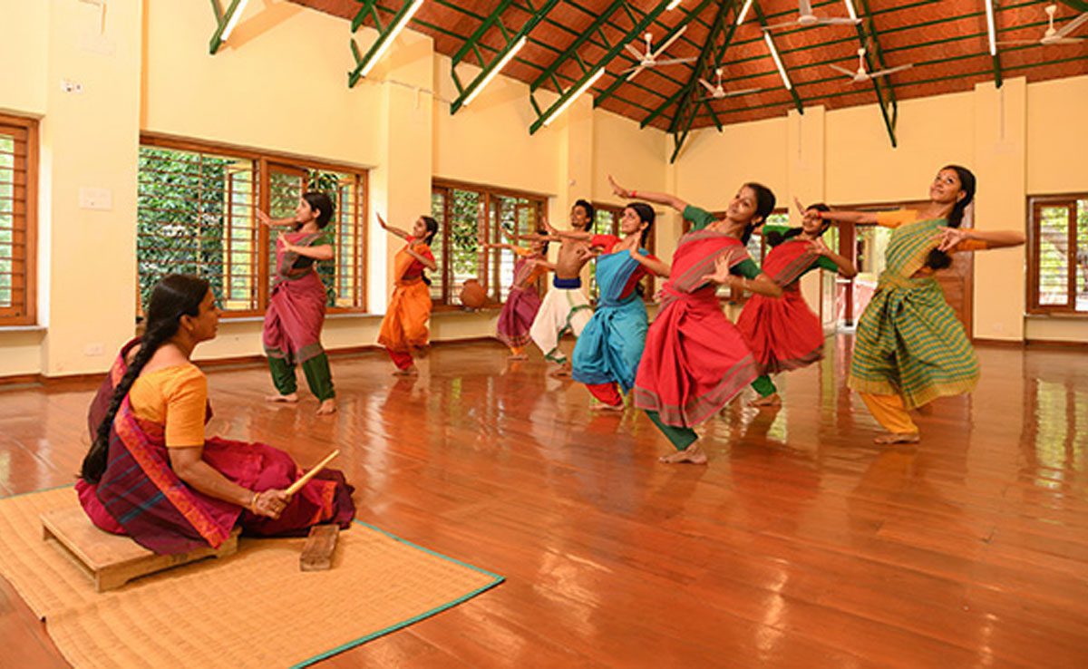 Rukmani Devi College of Fine Arts Sex abuse case against professor in Chennai Academy