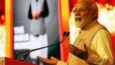 State govt is obstructing development projects: PM