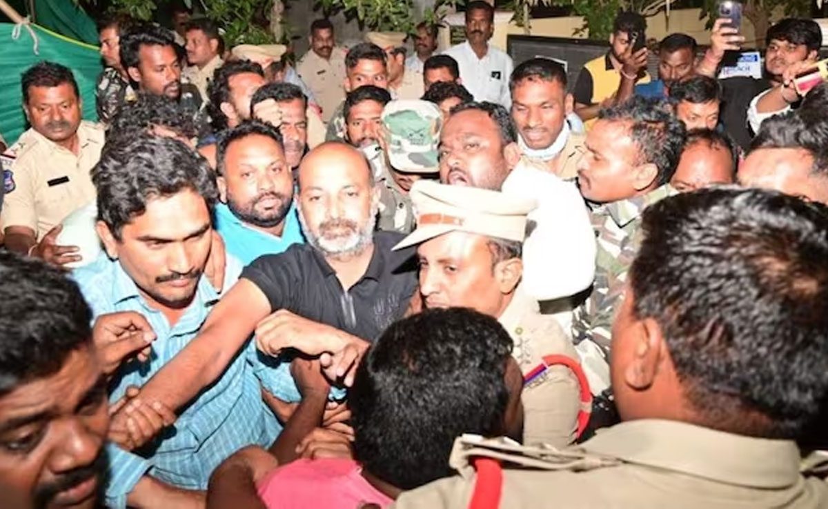 Ruckus in Telangana before PM Modi's visit