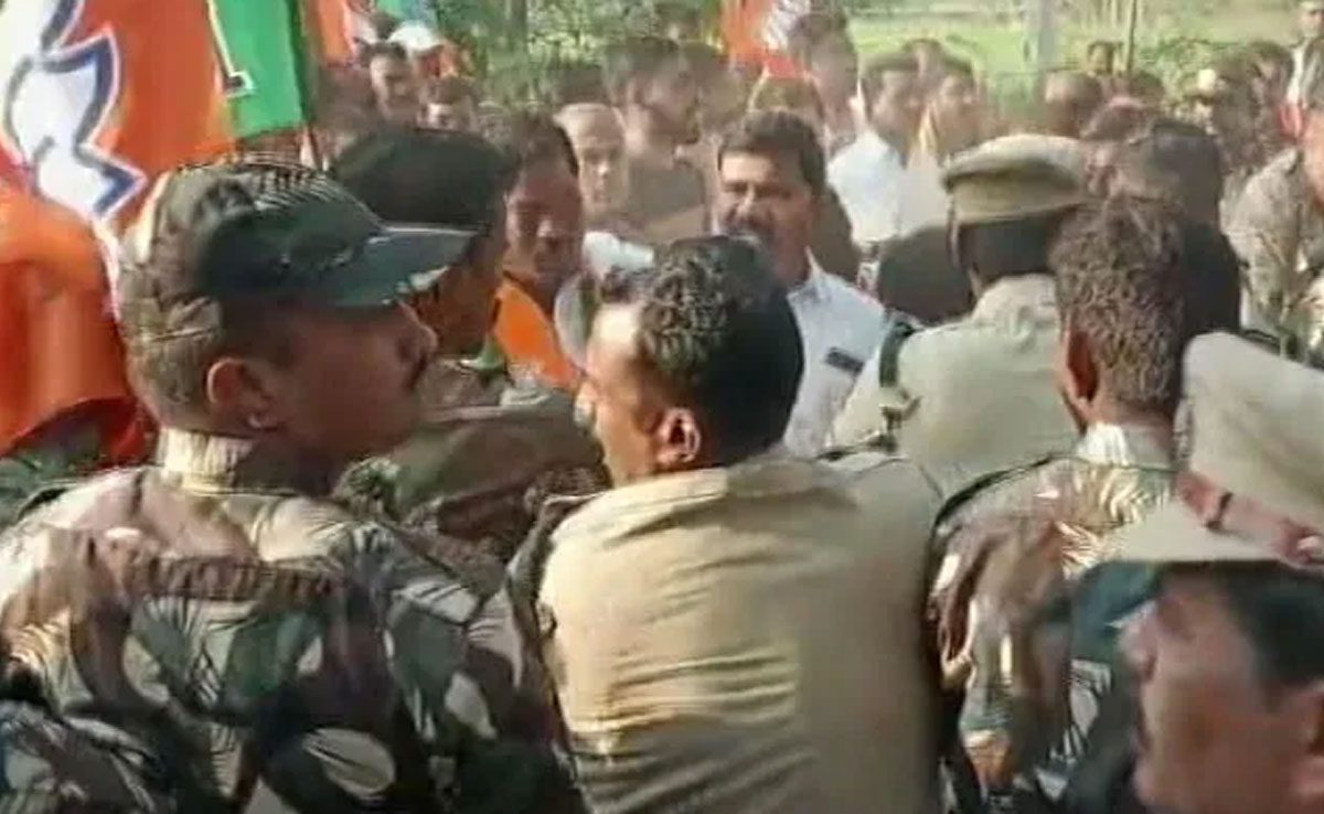 Ruckus in Telangana before PM Modi's visit