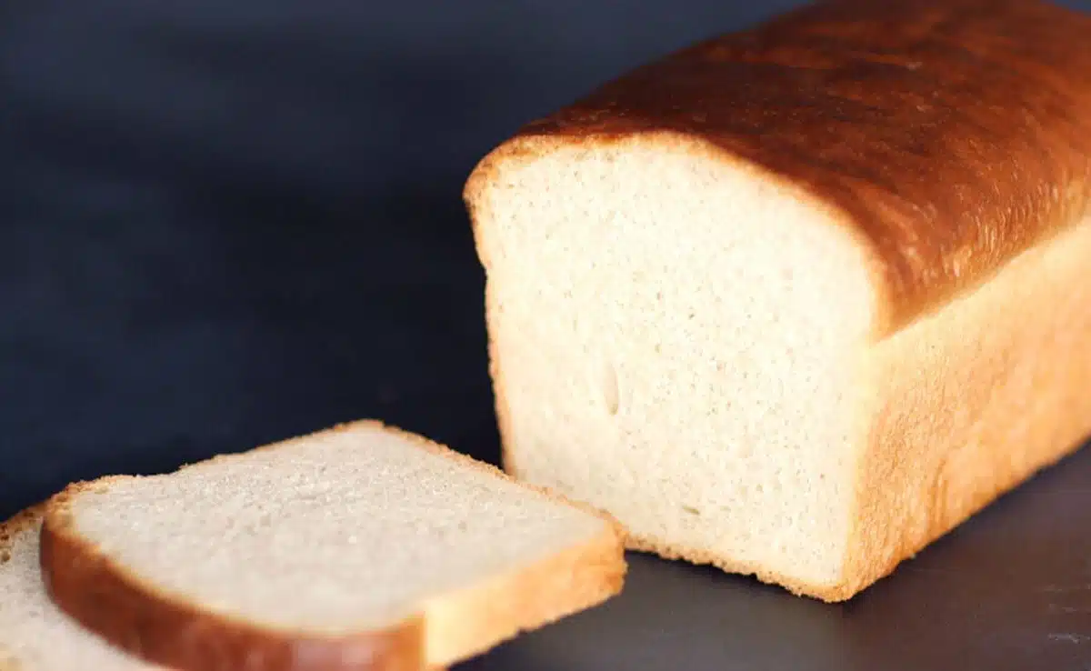 White bread 5 foods you should avoid for better sleep