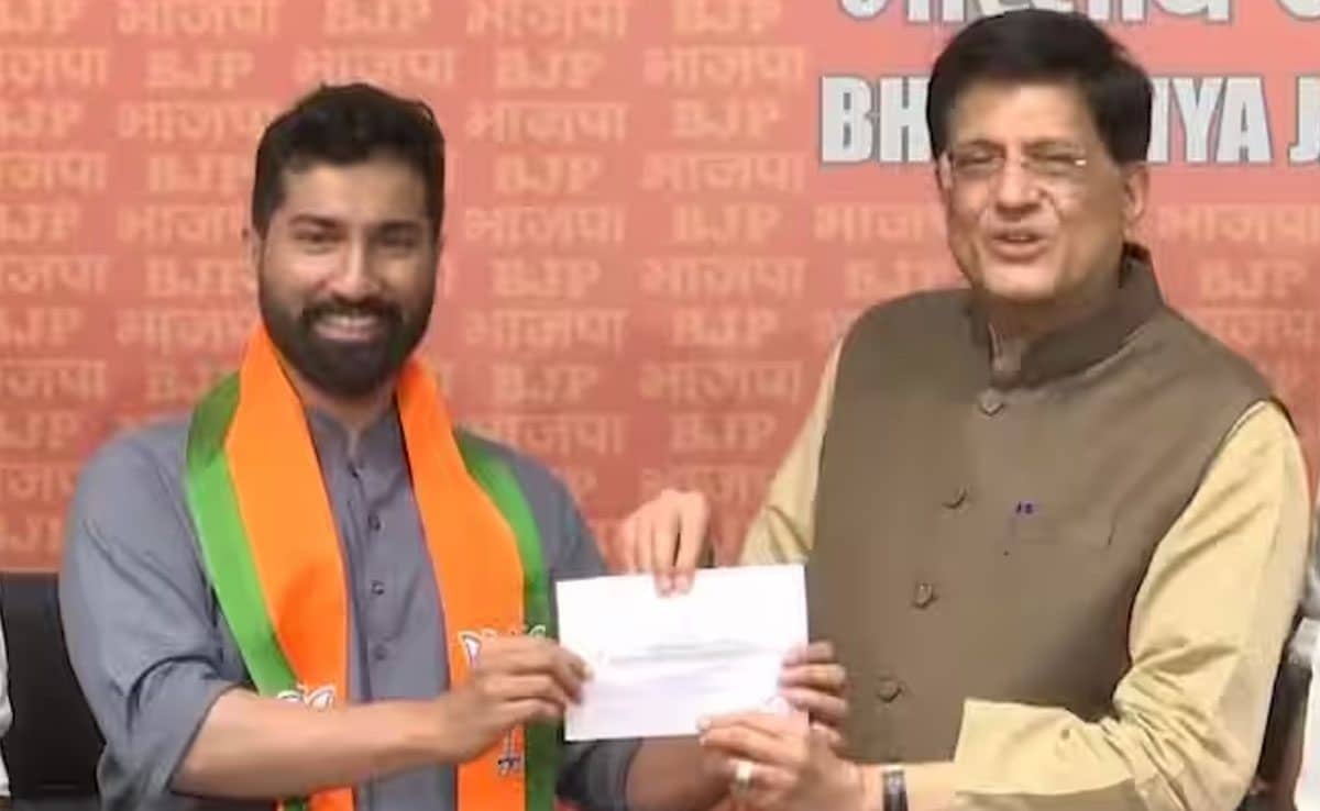Anil Antony left Congress and joined BJP