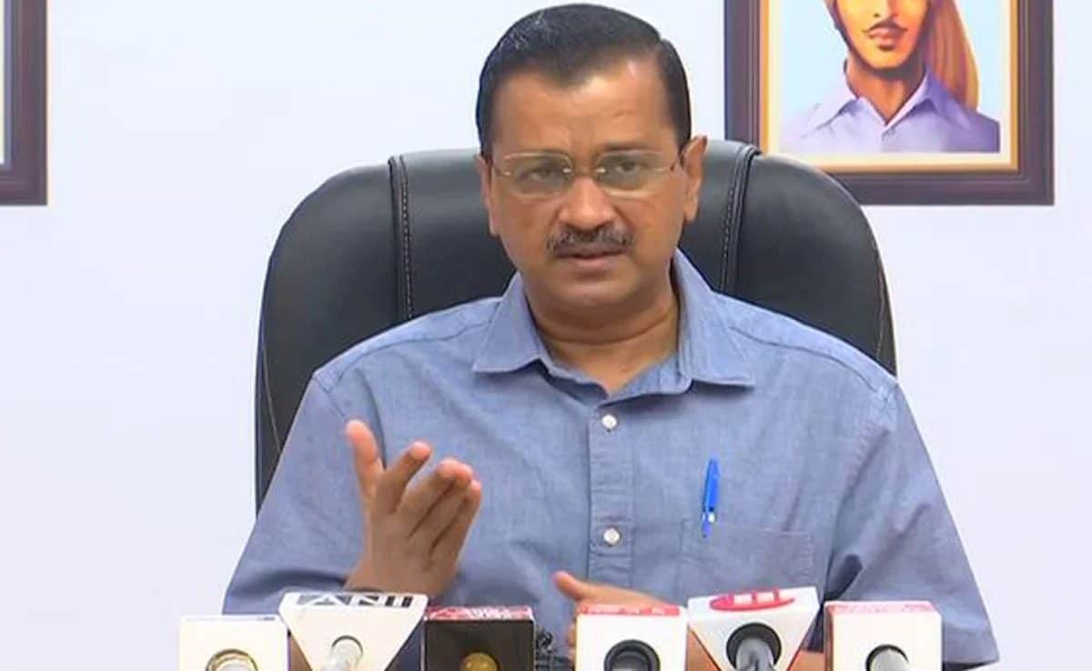 Arvind Kejriwal criticized the investigating agencies