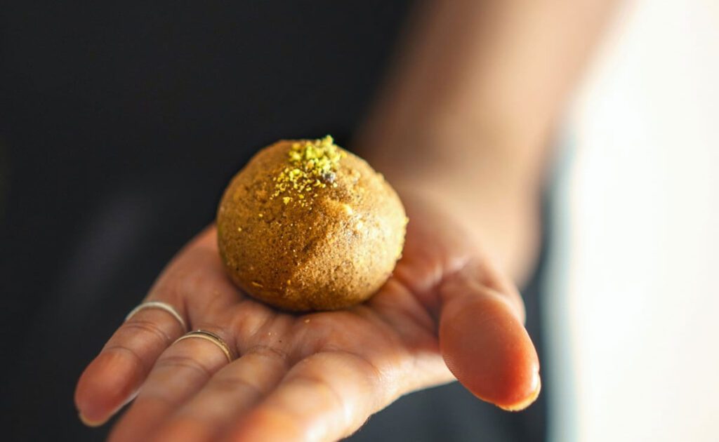 How to make Atta Ladoo for good health and immunity