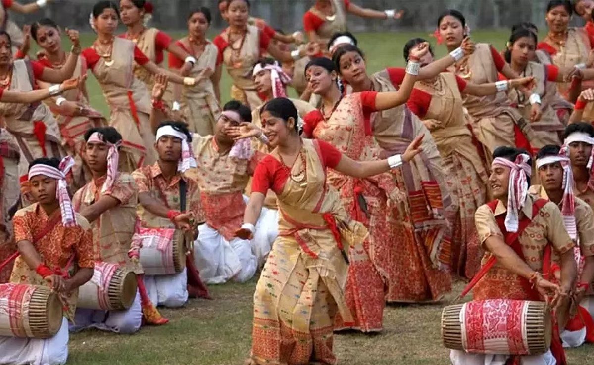 bihu dance Culture, Cuisine, Art and Festivals of Assam