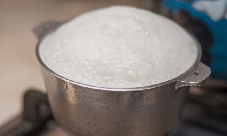 Some ways to cure burnt milk