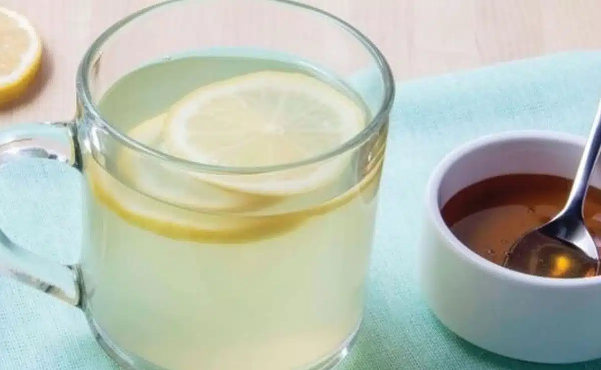 lemon and honey water Healthy Drink to start the morning
