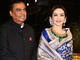 Ambani family presents sweets to NMACC guests with notes