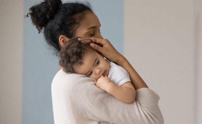 Helpful tips to deal with postpartum depression