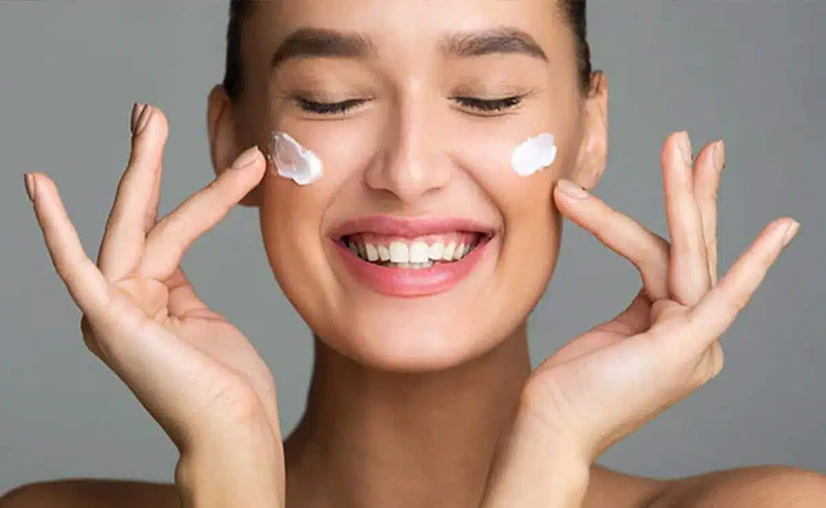 7 Beauty Tips To Keep Your Skin Looking Younger