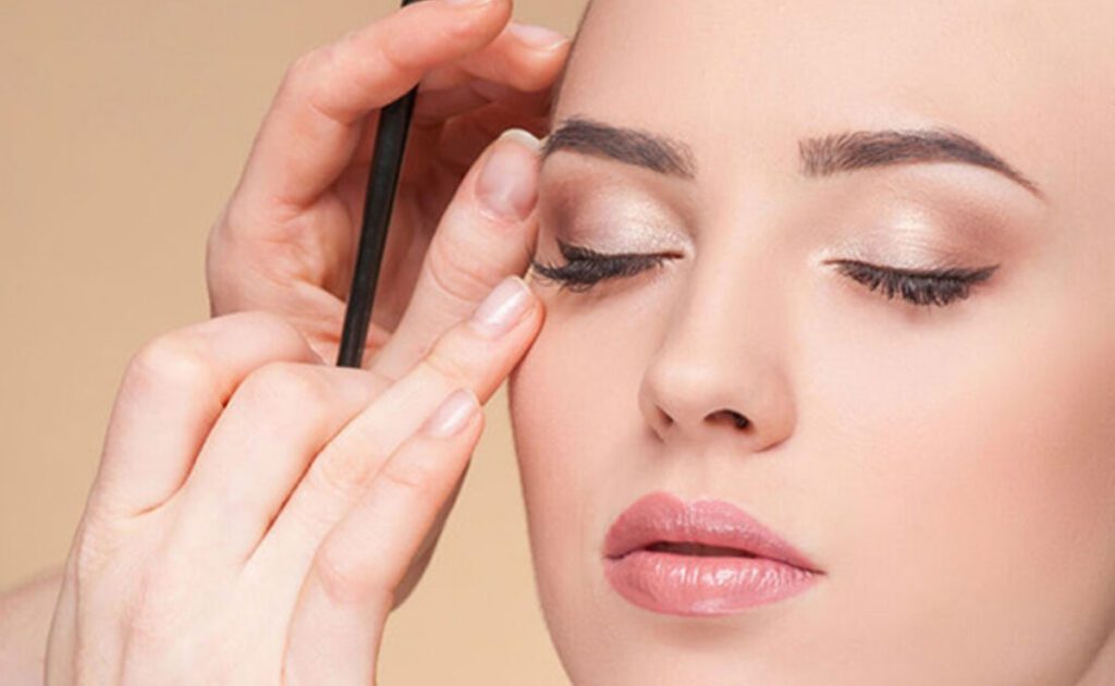 7 Beauty Tips To Keep Your Skin Looking Younger