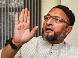 Asaduddin Owaisi refuses to support Kejriwal against the Center