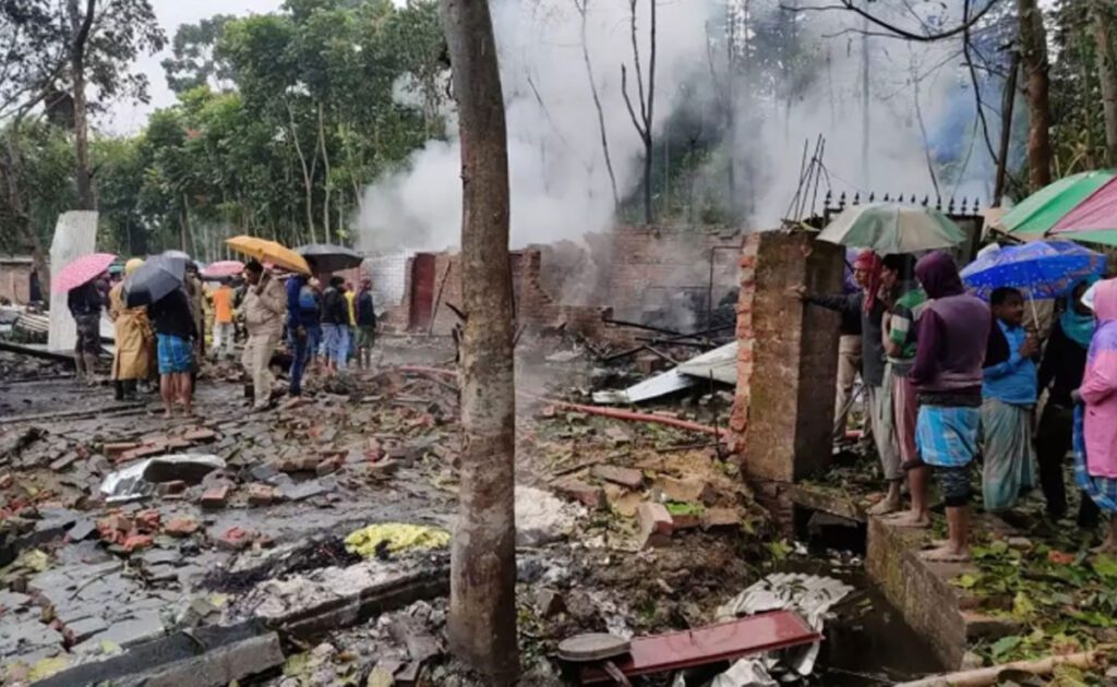 Bomb-making factory explodes in West Bengal