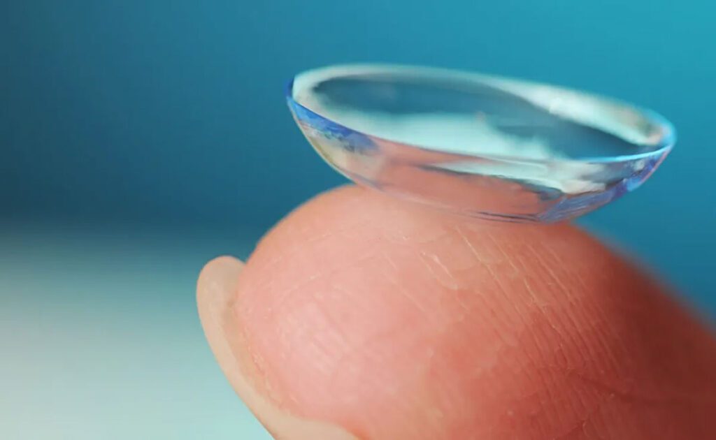Contact lens can make you a victim of cancer.