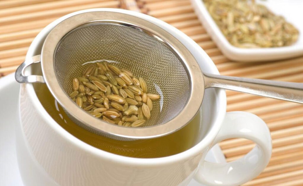 Ginger Mint Fennel Tea For Bloating