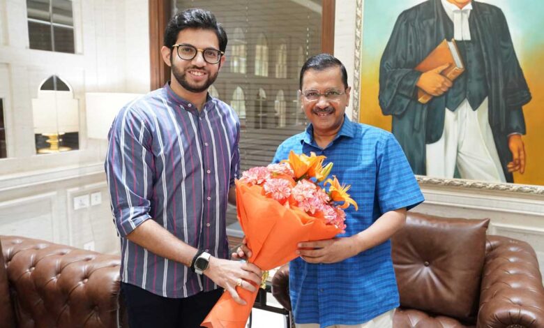 Aaditya Thackeray Meets Arvind Kejriwal In Delhi