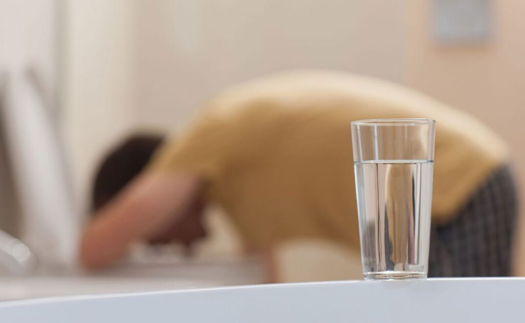 Simple ways to avoid vomiting after drinking alcohol