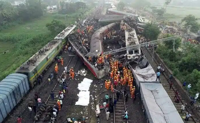 238 Dead, 900 injured in Odisha train accident