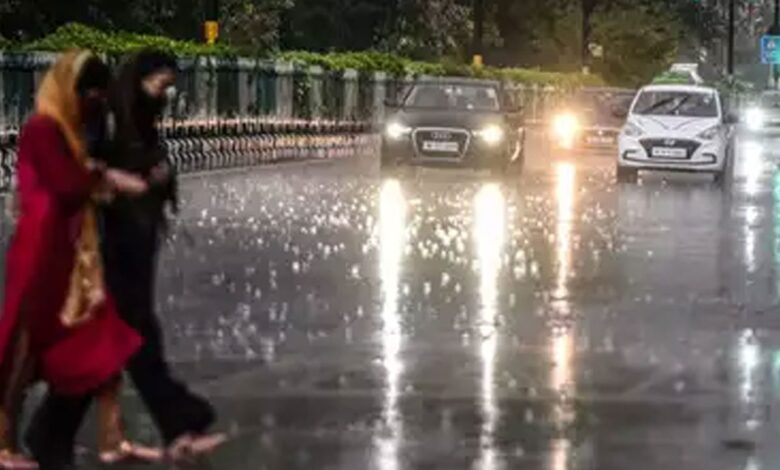 light rain may occur in delhi in next 2 hrs: IMD