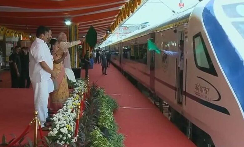 PM flags off 5 Vande Bharat trains in MP capital