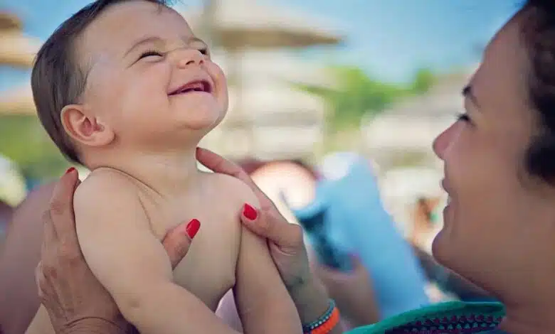 Some tips to keep baby's skin healthy in summer