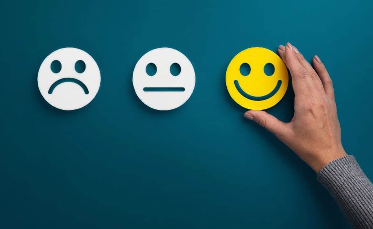 mood changes or depression Symptoms of Omega-3 deficiency in the body