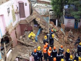 1 Dead in 3-storey building collapse in Gujarat