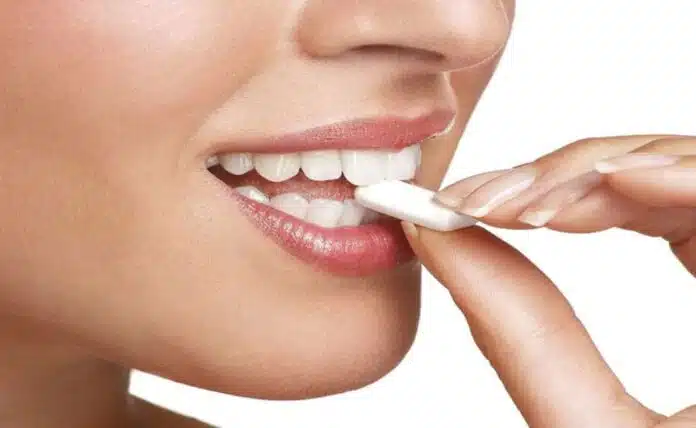 Benefits of Chewing Gum in weight loss