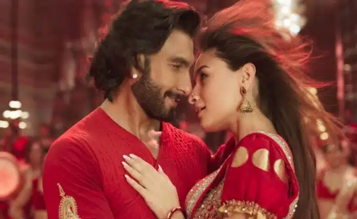 Dhindhora Baja Re song: Alia-Ranveer's energetic moves in Durga Puja track grabbed headlines