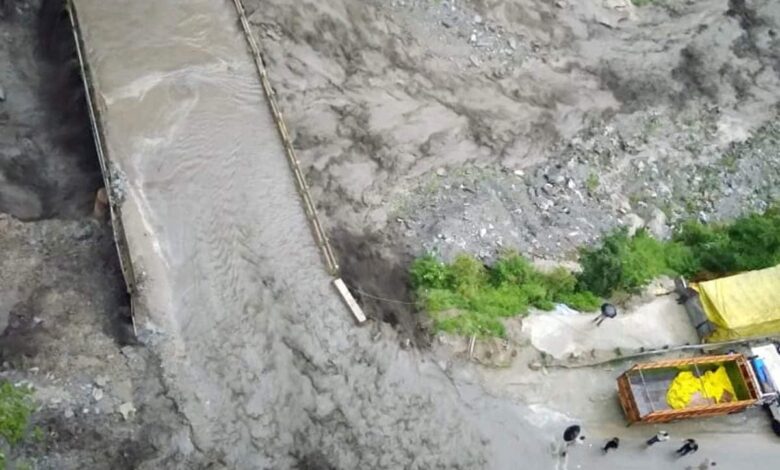 People of Himachal due to flood, IMD issued red alert