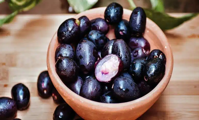 Jamun Side Effects: Consumption of Jamun in excess can be harmful for health.