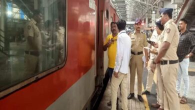 RPF jawan shoots three passengers including sub-inspector in moving train