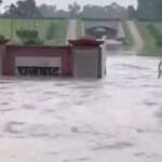 Raj Ghat drowned in delhi flood, crack near SC