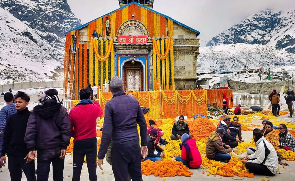 Ban on use of mobile phones in Kedarnath Temple
