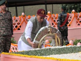Rajnath Singh pays tribute to Kargil War heroes at Drass War Memorial