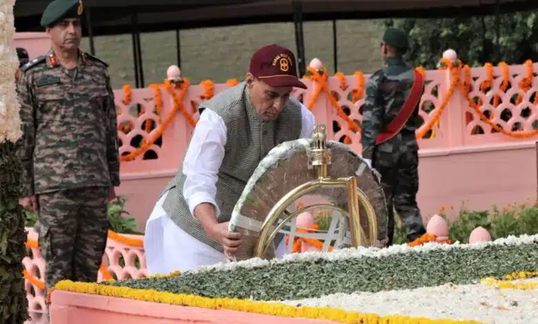 Rajnath Singh pays tribute to Kargil War heroes at Drass War Memorial