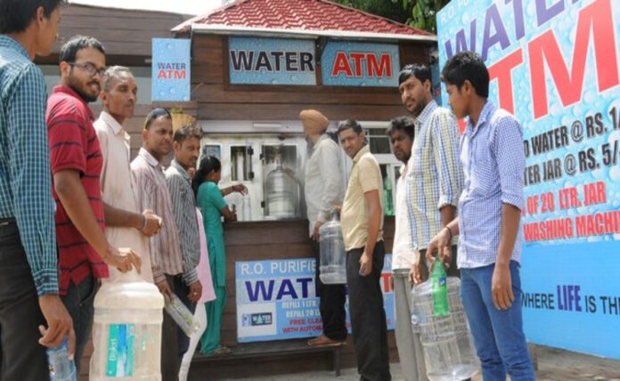 Delhi CM promises to give 20 liters of 'RO' water to Delhiites