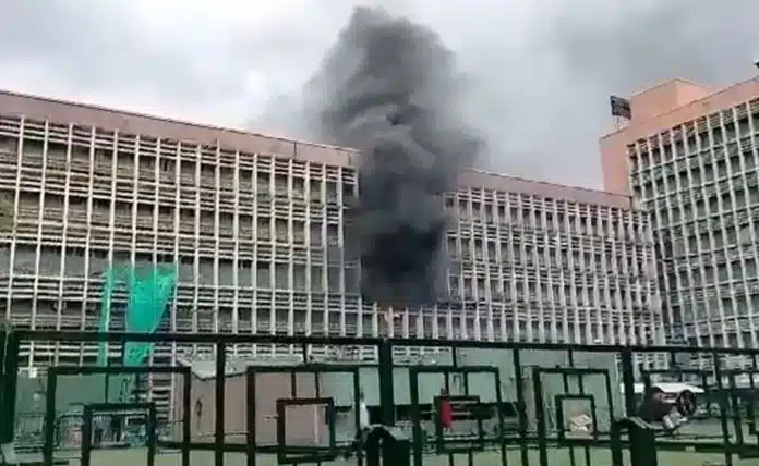 Delhi: Fierce fire in endoscopy room of AIIMS, all patients safe