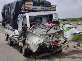 Gujarat: 10 people died in a truck accident on the Bavla-Bagodra highway in Ahmedabad